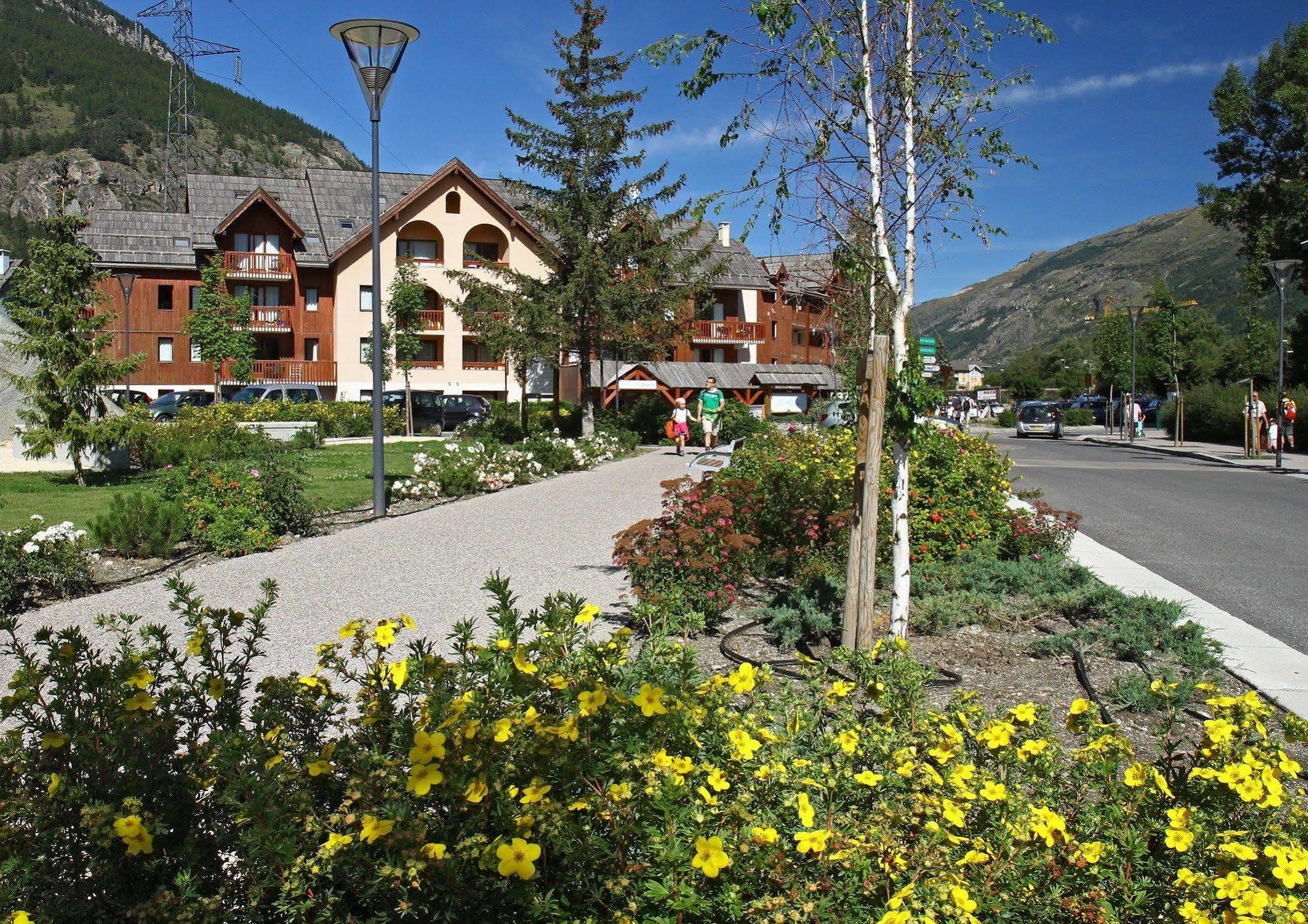 Residence Pierre & Vacances L'Alpaga Ла-Саль-лез-Альп Экстерьер фото